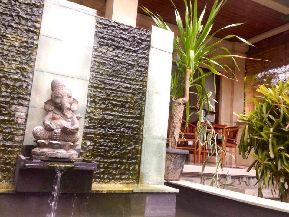 ウブド Matahari House Bed & Breakfast エクステリア 写真
