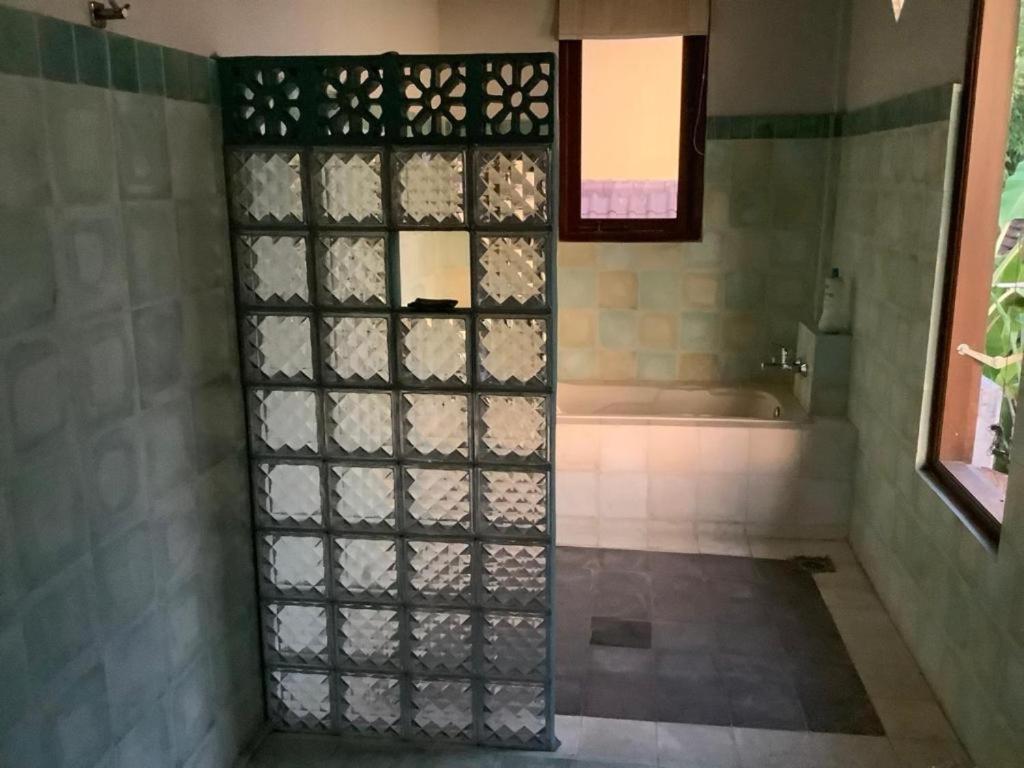 ウブド Matahari House Bed & Breakfast エクステリア 写真